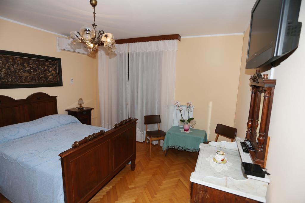 Mejak & Bordon Villa Secovlje Luaran gambar