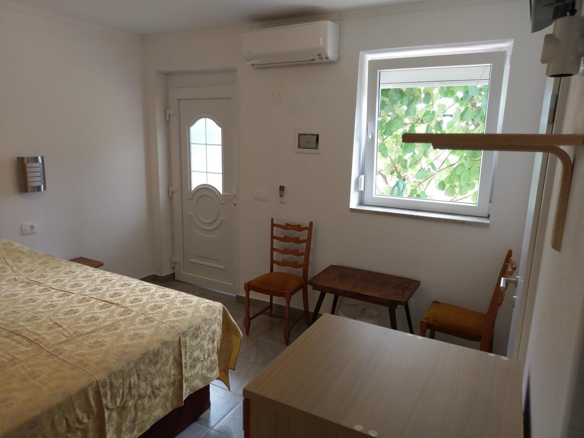 Mejak & Bordon Villa Secovlje Luaran gambar